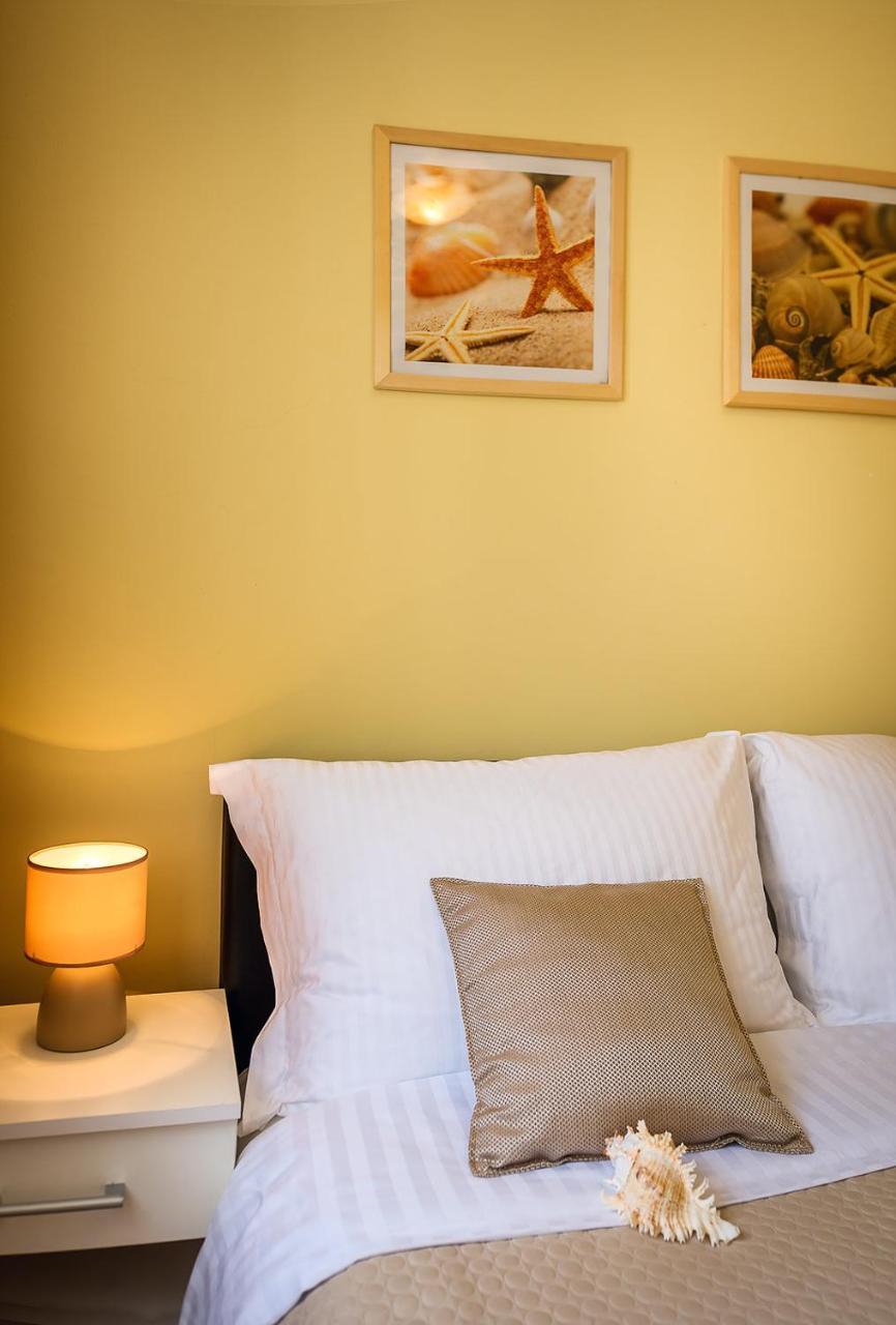 Santorini Apart Hotel Krasići Esterno foto