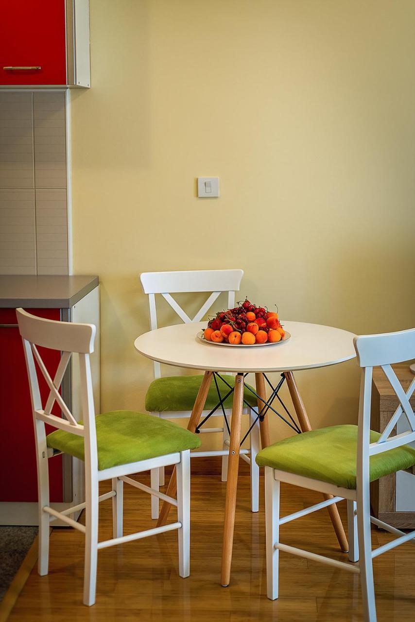 Santorini Apart Hotel Krasići Esterno foto