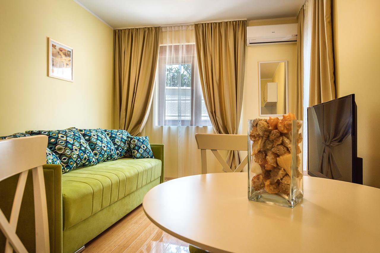 Santorini Apart Hotel Krasići Esterno foto