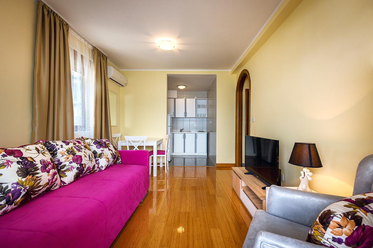Santorini Apart Hotel Krasići Esterno foto