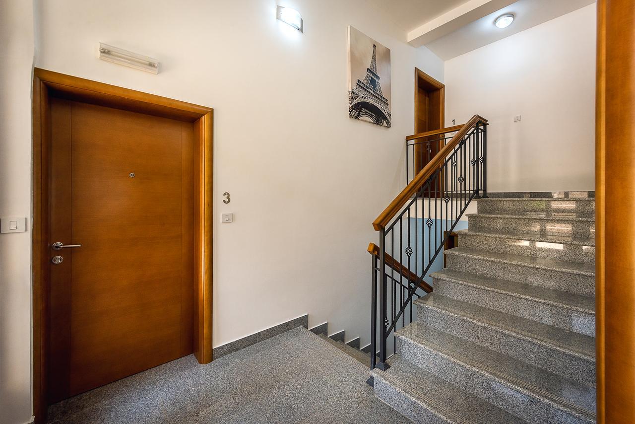 Santorini Apart Hotel Krasići Esterno foto